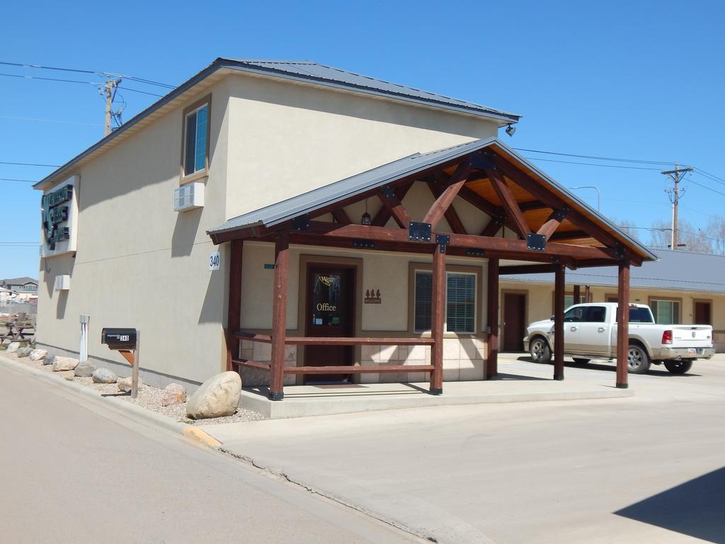 Winterton Suites 威利斯顿 外观 照片