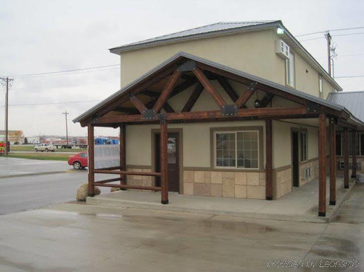 Winterton Suites 威利斯顿 外观 照片