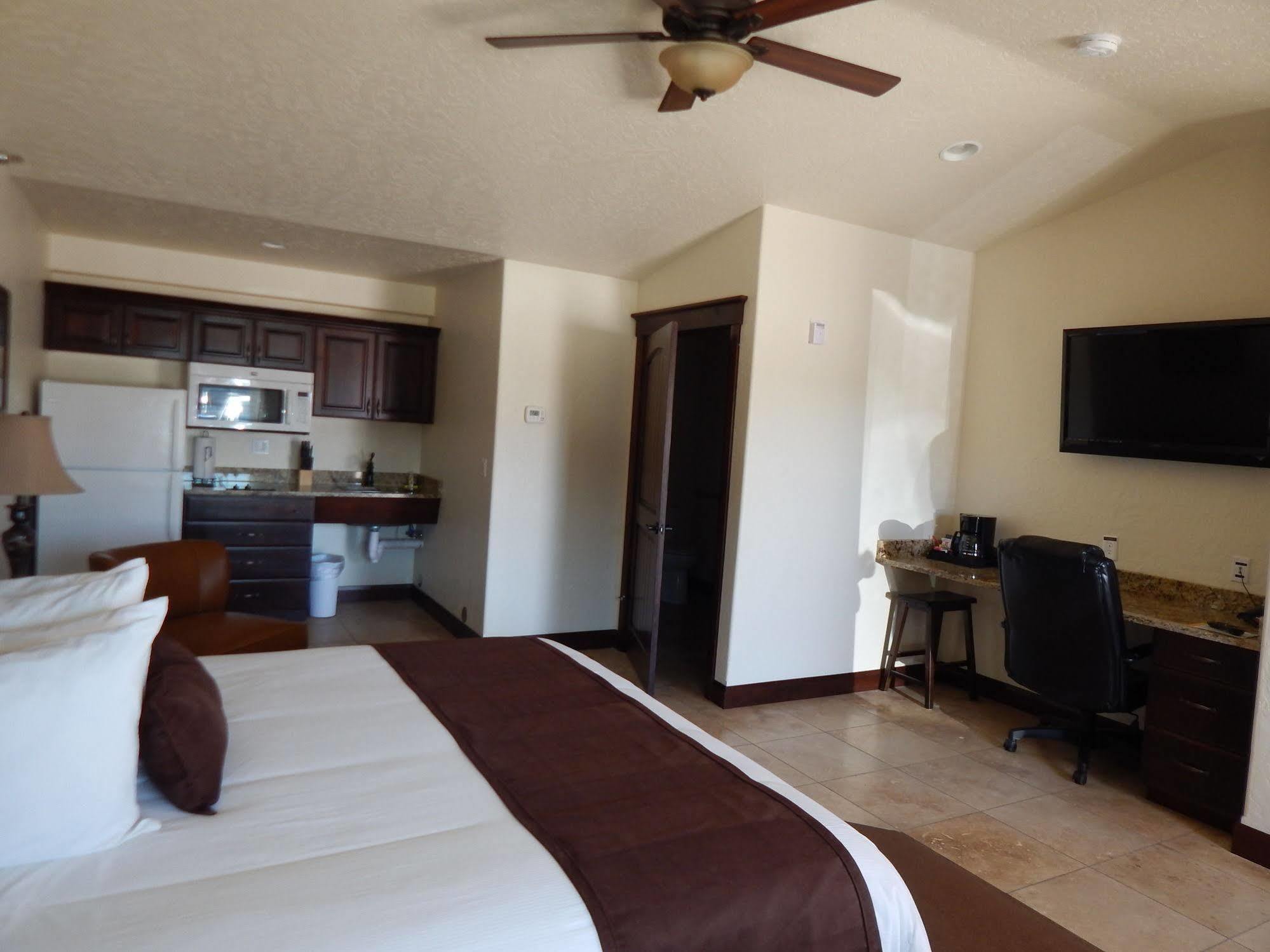 Winterton Suites 威利斯顿 外观 照片